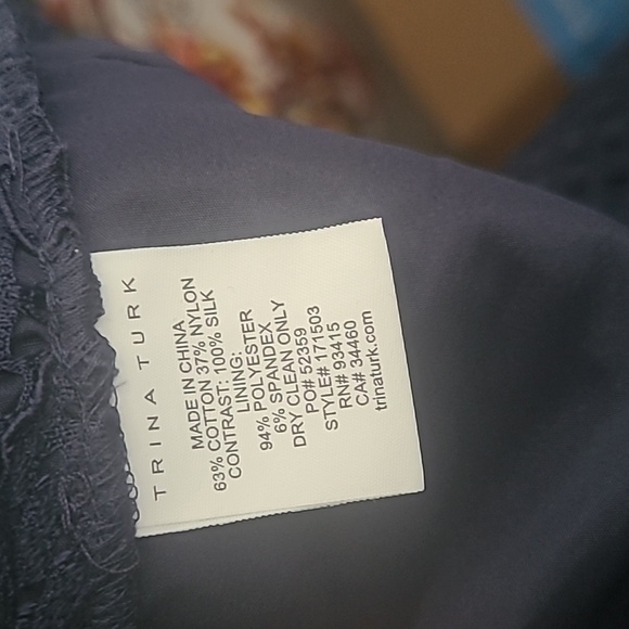 Trina Turk St. Lucia Laced Scalloped Dress Shorts in Navy Blue Size 4 - Picture 14 of 14